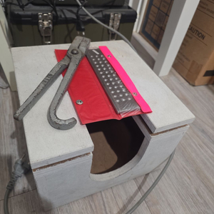 세공책상4인용,광택집진기,불대,대형용접기,모루목,핸드피스,인발기 팝니다