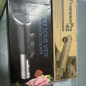 바이오로믹스 수비드 머신 + Freshpack Pro-EZ 세트로 팝니다