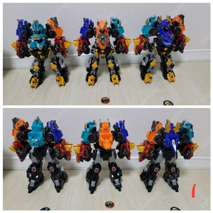 다이노코어 울트라디세이버 울트라디버스터 하이퍼디세이버 얼티밋디버스터등등