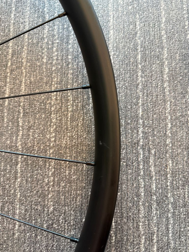 트렉 본트레거 코비 엘리트30 29인치 엠티비 카본휠셋--1