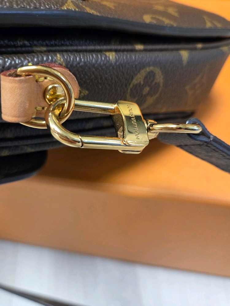 가격다운! 루이비통 포쉐트메티스 백 팝니다 이미지