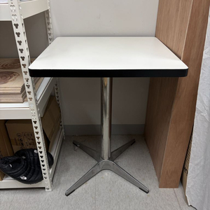 미드센추리 스틸 제작 테이블