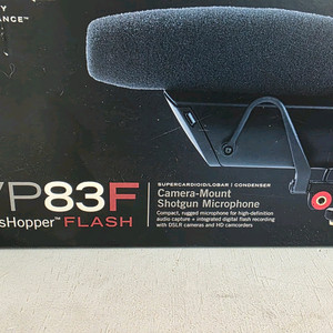 슈어 VP83F LensHopper 카메라 장착형 콘덴서 샷건 마이크