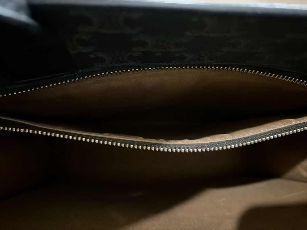 셀린느 버티컬 카바스 토트백 미디엄 이미지