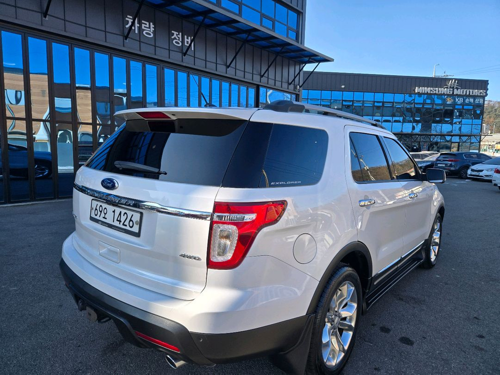 13년식포드익스플로러(5세대)3.5 V6 4WD리미티지 휘발유 오토차량850만원--3