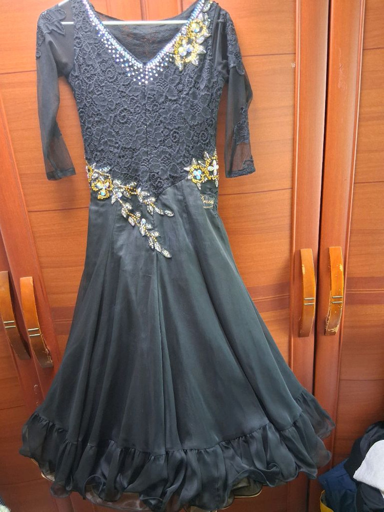 여성용 댄스스포츠드레스 싸게 팔아요(사이즈는 66)--2