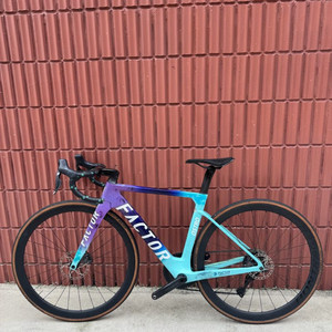 팩터 오스트로 VAM 오셔닉 에디션 49 사이즈