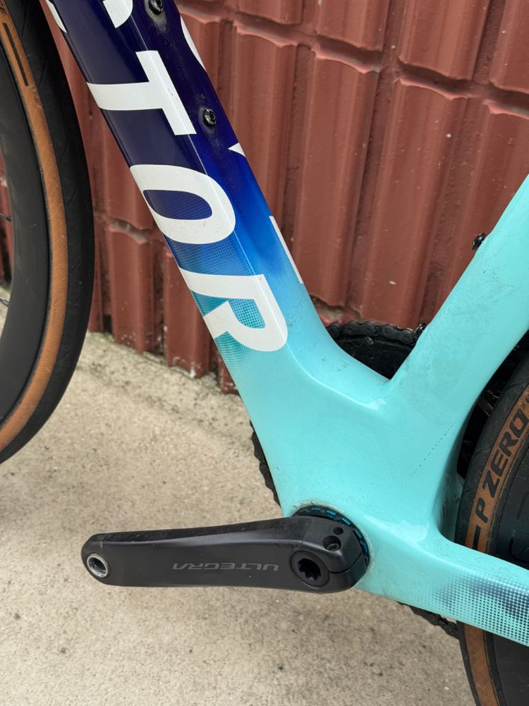 팩터 오스트로 VAM 오셔닉 에디션 49 사이즈 이미지