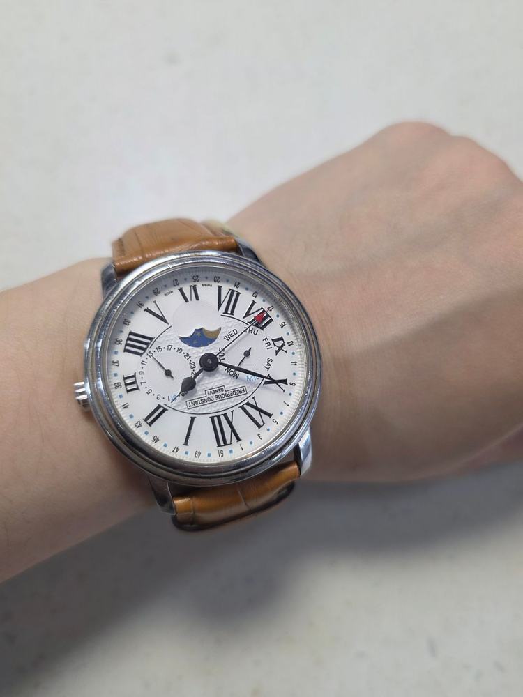 프레드릭 콘스탄트 타이머 멀티 문페이즈 가죽 시계--8