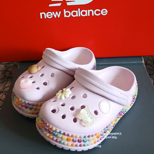 크록스 C8 150 지비츠포함 거의새거