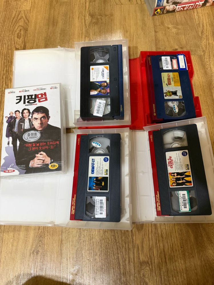 미녀삼총사 외 해외영화 비디오테이프 각각 기재--2