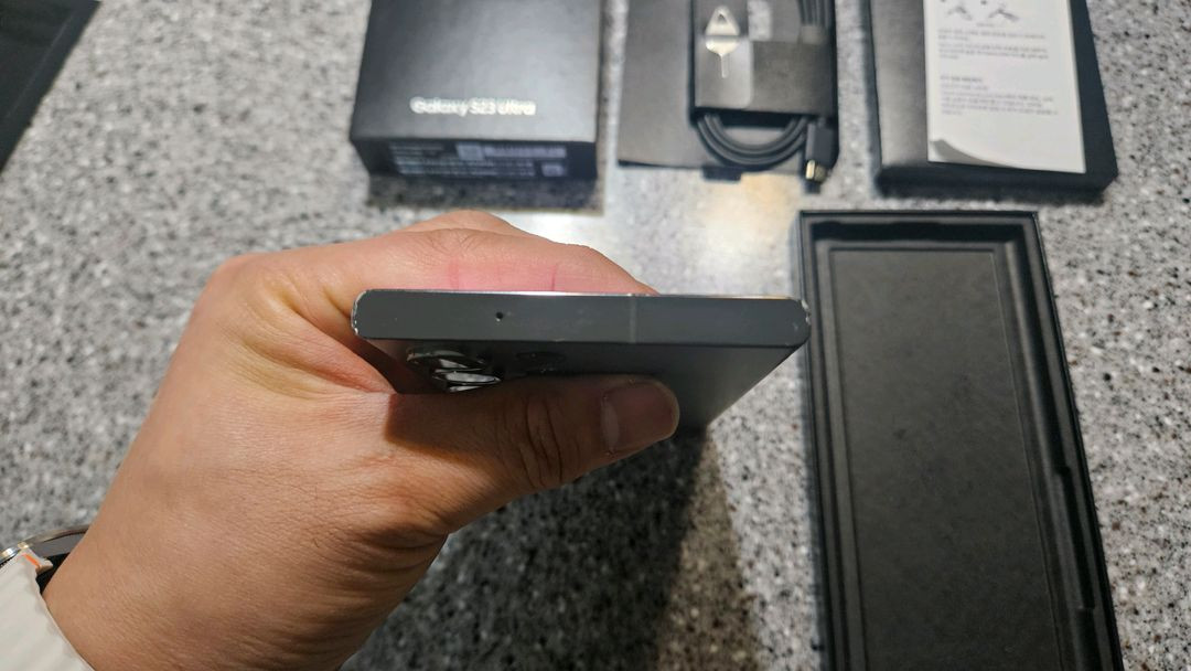 갤럭시 S23 울트라 그린 512g 자급제 풀박스 팝니다(26.02.27 액정교체완료)--3