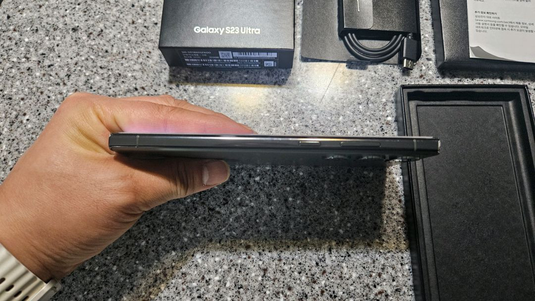 갤럭시 S23 울트라 그린 512g 자급제 풀박스 팝니다(26.02.27 액정교체완료)--5