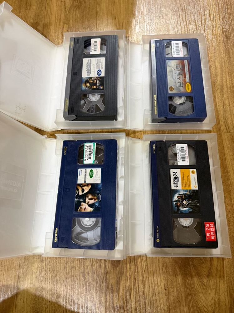 콘스탄틴 등 해외명작 비디오테이프 각각 기재--2