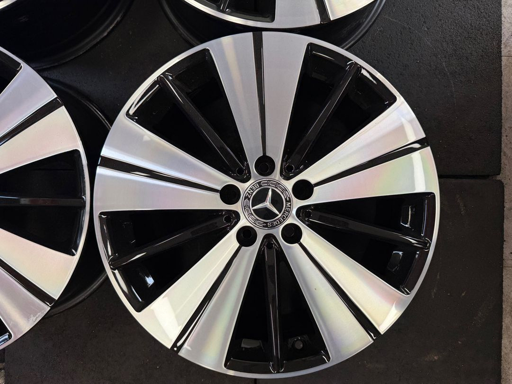 18인치 벤츠CLA250 순정휠 1대분 옵셋7.5J+52 PCD112 가격 58만원--3
