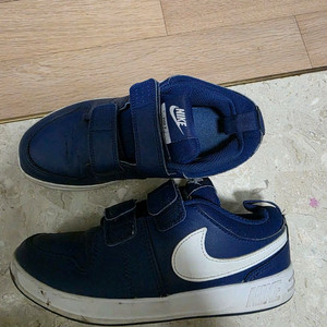 키즈 나이키 운동화 210