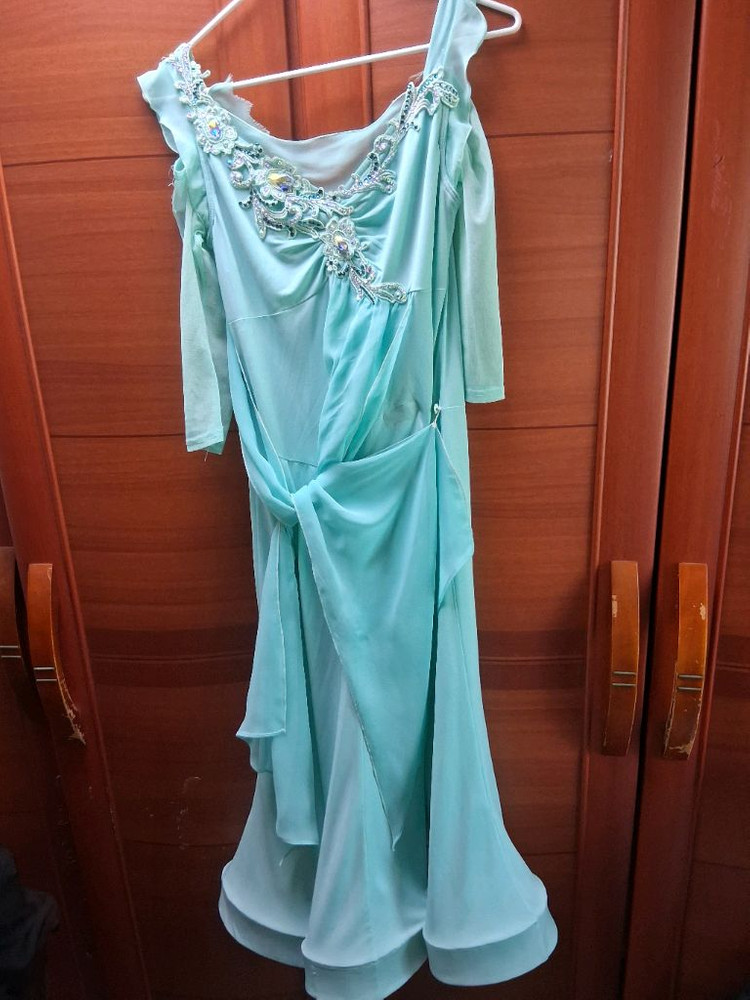 여성용 댄스스포츠 맞춤드레스 싸게 팝니다(사이즈는 66)--9