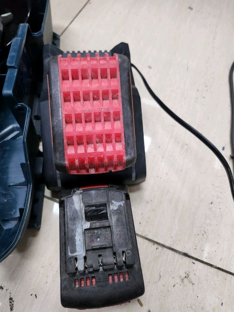 보쉬 GDX18V-EC 임팩드릴 렌치 보쉬 GWS18V-7 그라인더 풀세트 경기광주 택배가능 이미지