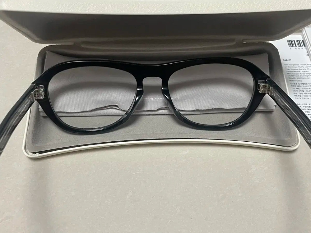 젠틀몬스터 오아 OAA 01 Y2K 김나영 안경 이미지