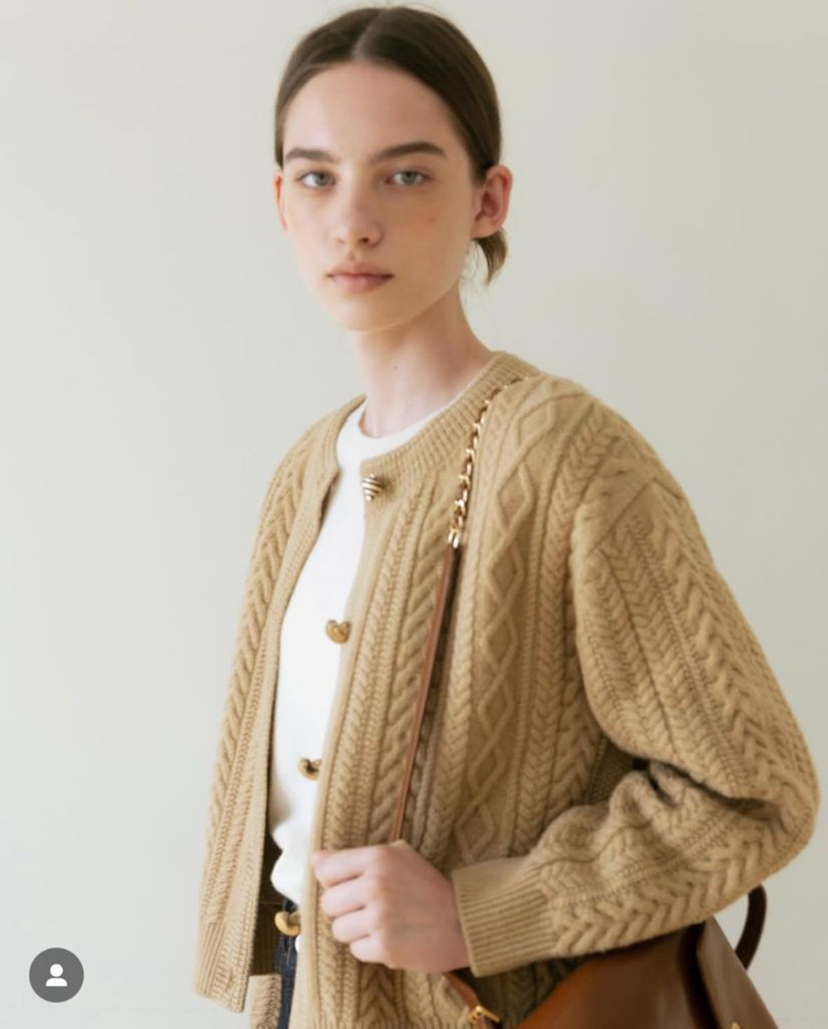 베뉴엣 비뮤즈 크로와상 가디건--7