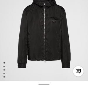 프라다 리나일론 후드 바람막이