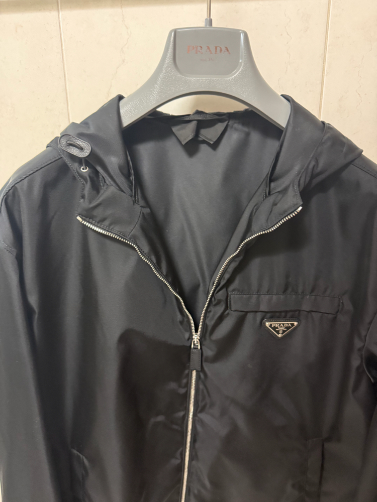 프라다 리나일론 후드 바람막이--3