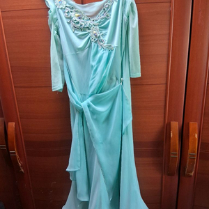 여성용 댄스스포츠 맞춤드레스 싸게 팝니다(사이즈는 66)