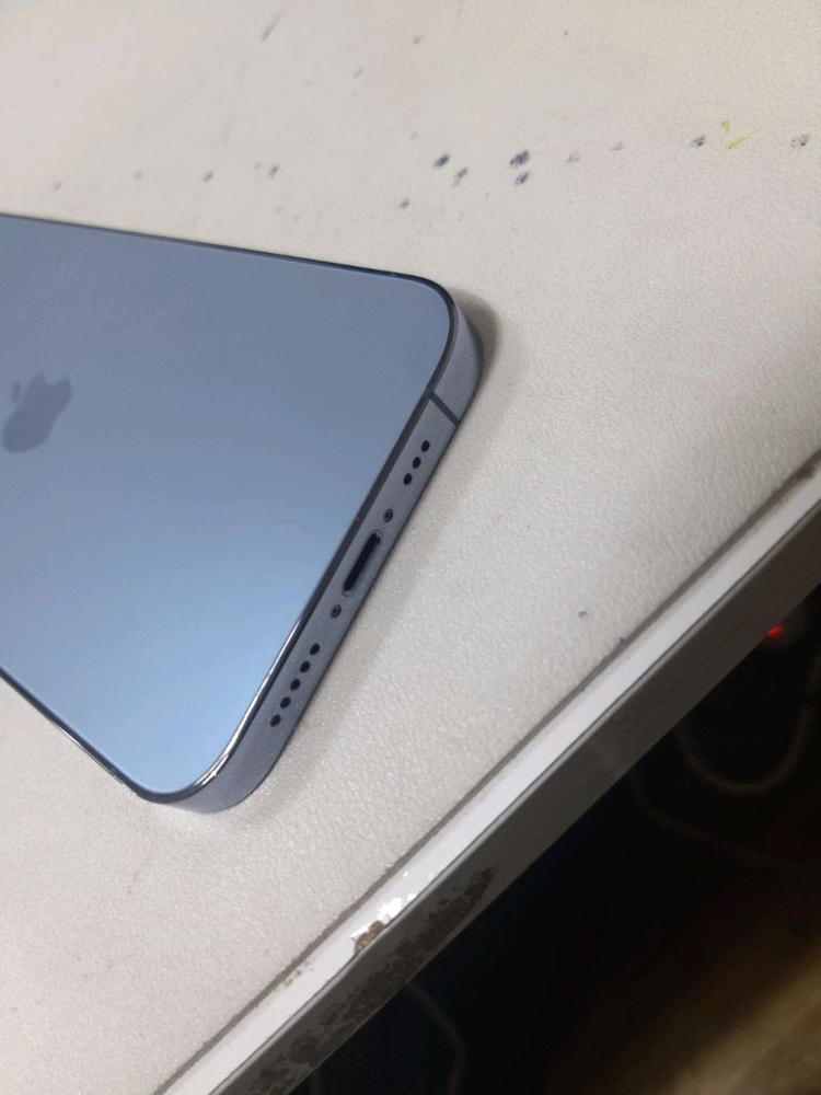 아이폰13프로 256기가 아주 깨끗해요--2