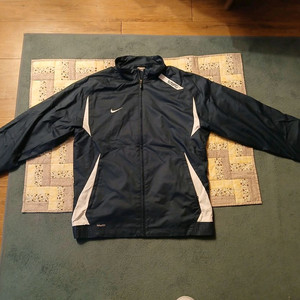 나이키 토탈90 우븐 바람막이 자켓 팝니다