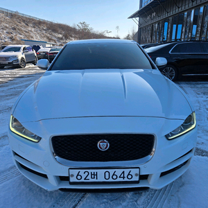 16년식재규어XE 2.0프레스티지 디젤 590만원