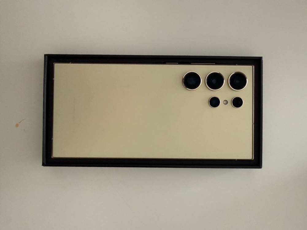 갤럭시 S24울트라 256 티타늄옐로우 S급 판매--1