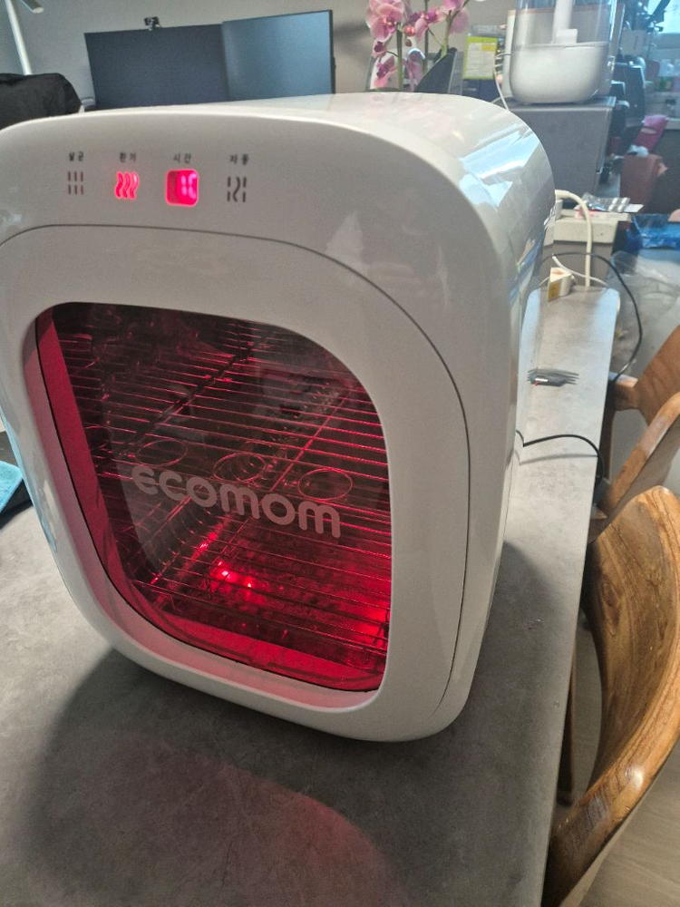 에코맘 젖병 소독기 살군기 깨끗하고 작동잘됩니다 테스트완료--2