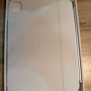 애플 매직키보드 11인치 m4,m5 새상품 팝니다