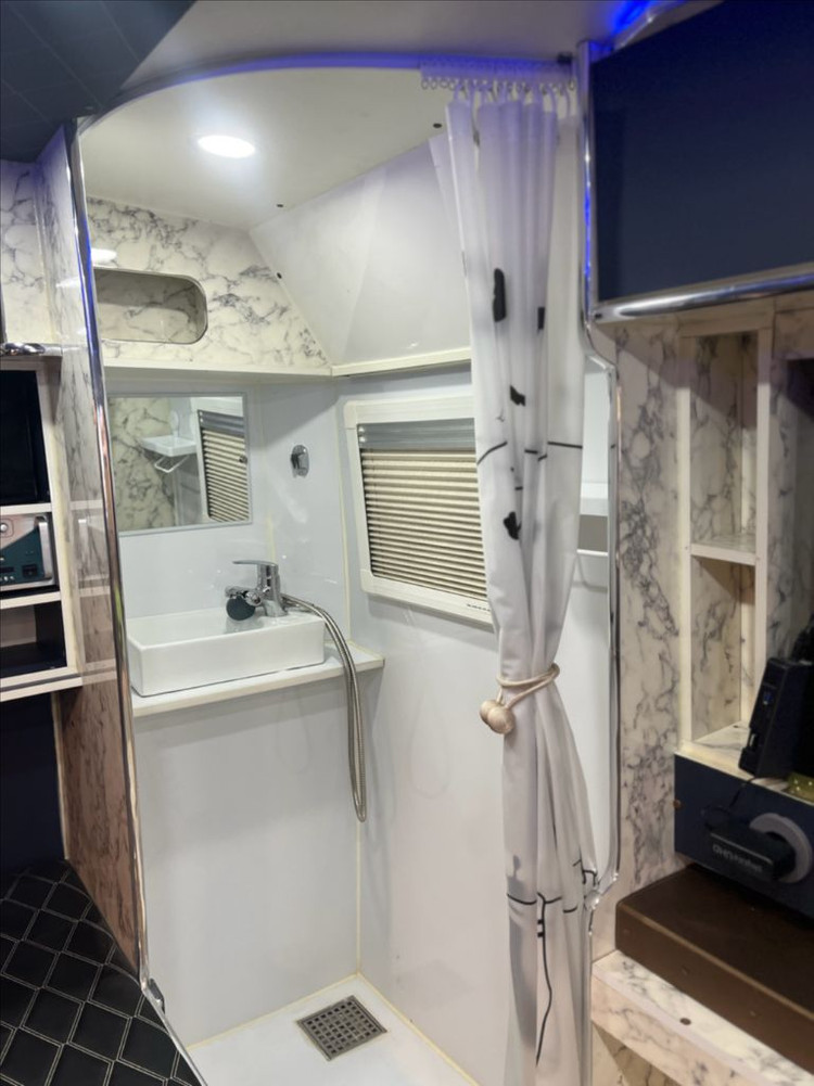 카운티 캠핑카 대구 8579 이미지