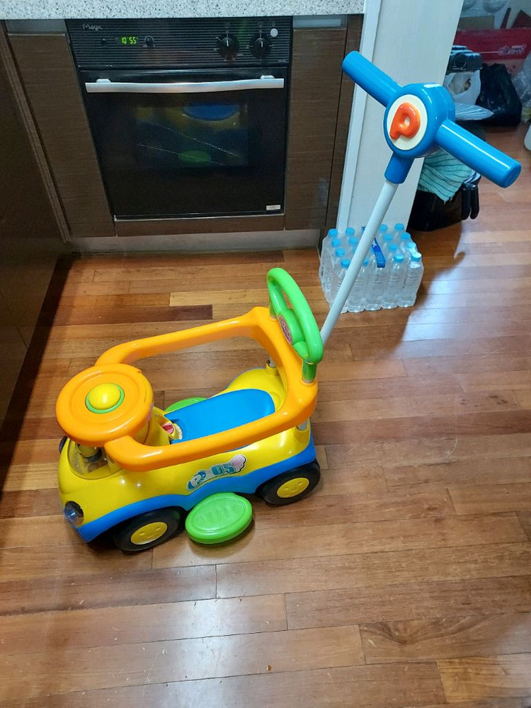 뽀로로허니붕붕카 18000원--4