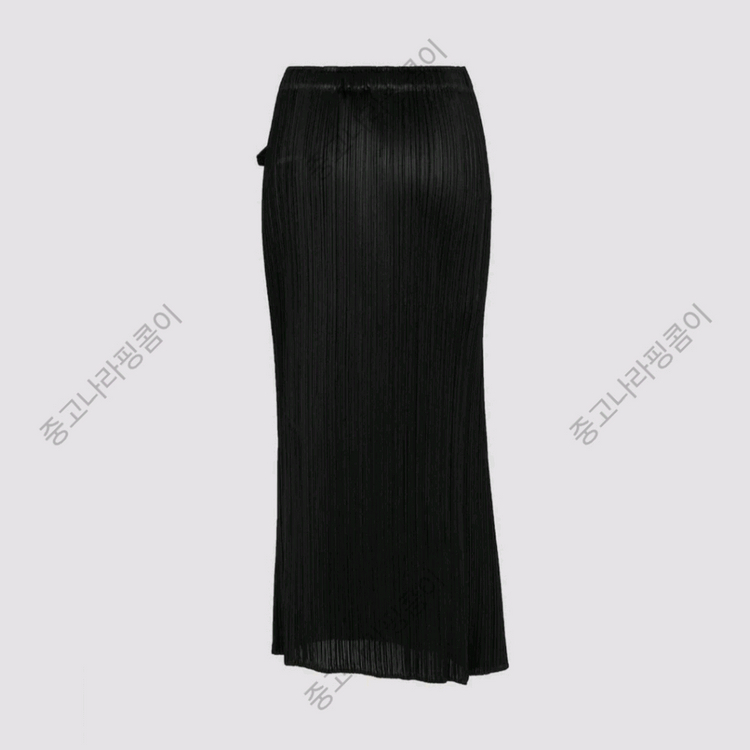 플리츠플리즈 이세이미야케 랩스커트 블랙 3사이즈--3