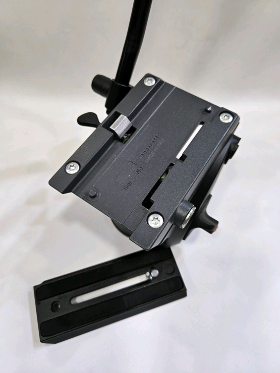 맨프로토 MVH500AH 유압식 비디오 플랫비이스 동영상 촬영용 헤드--4