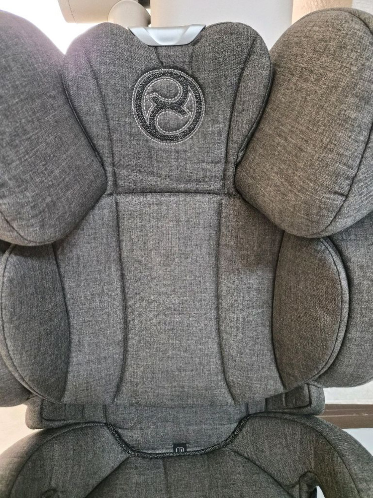 주니어 카시트 이미지