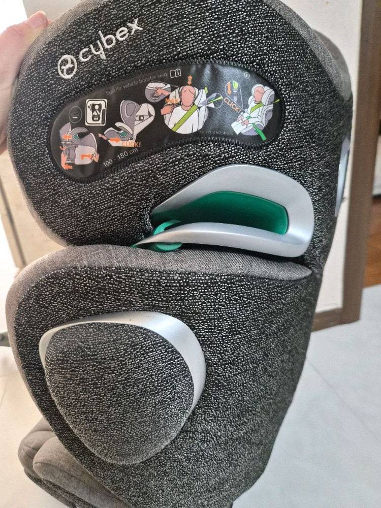 주니어 카시트 이미지