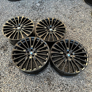 22인치 BMW X7 G07 757M 유광블랙 순정휠 이미지
