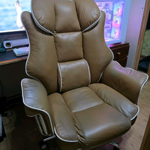 가죽 게이밍 의자 부산