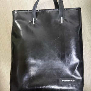 프라이탁 리랜드 올블랙 올검 이미지