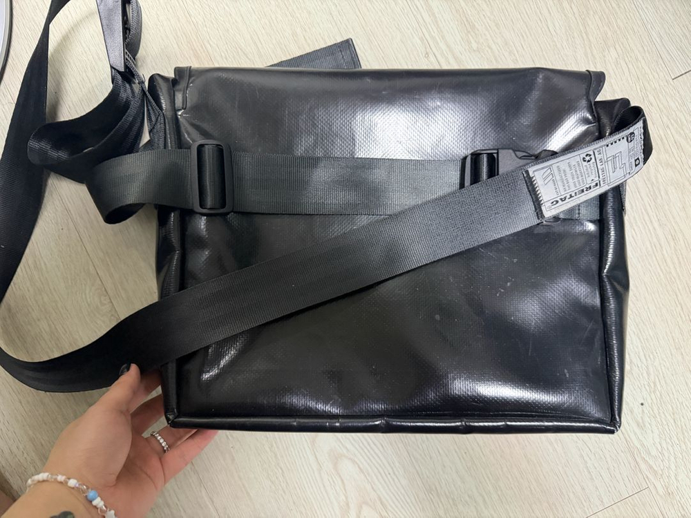 프라이탁 덱스터 올블랙 올검 이미지