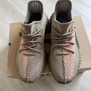 아디다스 이지부스트 350 V2 샌드 토프 275