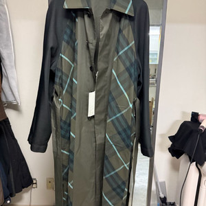 버버리/23시즌 리버사블 브래드포드 롱 트렌치코트/52(110)