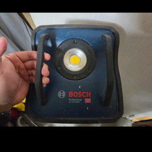 보쉬 충전 led 작업등 이미지