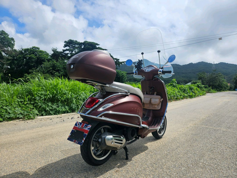 베스파프리마베라125 / 19년식 / 2만키로 / 185만원 / 튜닝완료 이미지