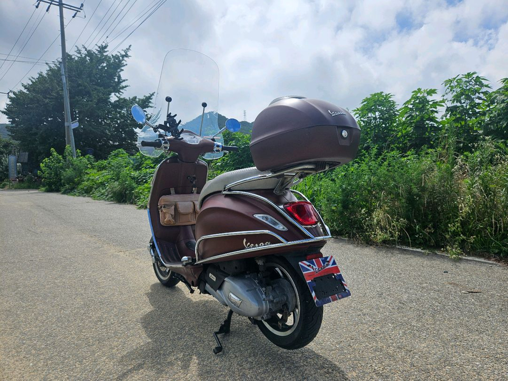 베스파프리마베라125 / 19년식 / 2만키로 / 185만원 / 튜닝완료 이미지