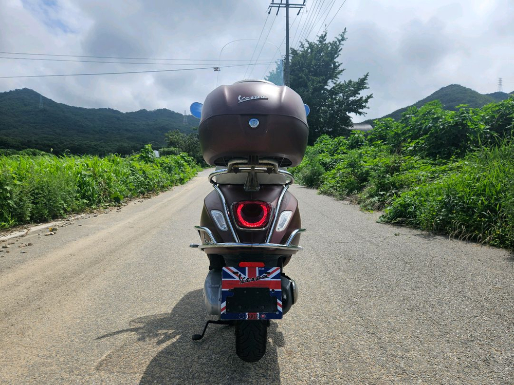 베스파프리마베라125 / 19년식 / 2만키로 / 185만원 / 튜닝완료 이미지