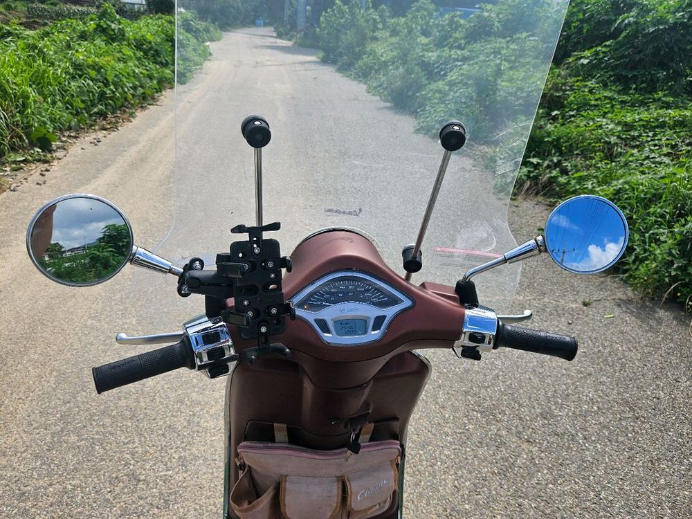 베스파프리마베라125 / 19년식 / 2만키로 / 185만원 / 튜닝완료 이미지